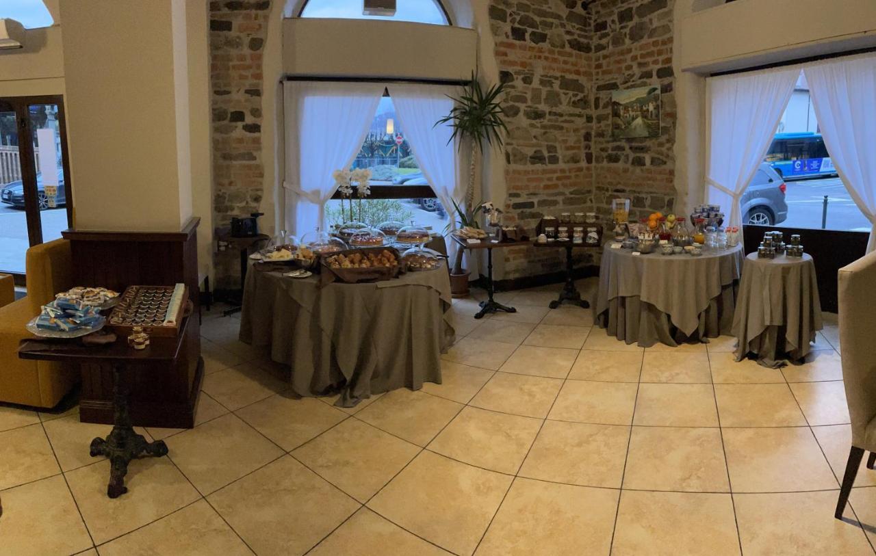 Отель Il Vecchio Borgo Relais Комо Экстерьер фото
