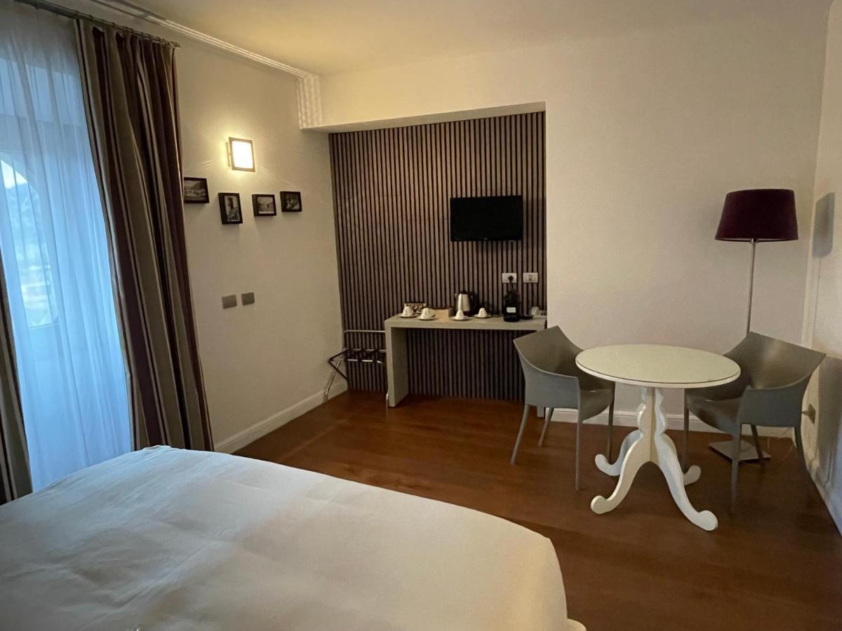 Отель Il Vecchio Borgo Relais Комо Экстерьер фото